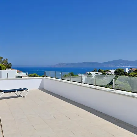 Moderna Welcs Con Piscina Y Vistas Al Mar Сasa de vacaciones Llançà
